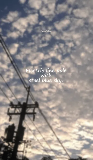 Electric line pole with steel blue skyの着せ替えメイン画像